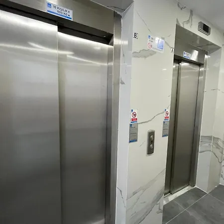 Suadiye Bostanci Luxury 2 Bedroom With Pool 아파트 이스탄불