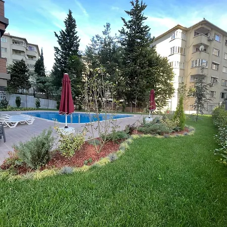 Suadiye Bostanci Luxury 2 Bedroom With Pool イスタンブール