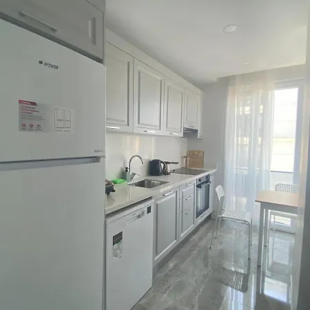 Suadiye Bostanci Luxury 2 Bedroom With Pool イスタンブール